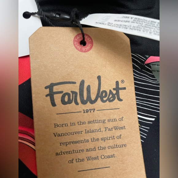 NWT. Far West one piece Swimsuit in a Green Pattern. Size Medium. - Picture 8 of 9